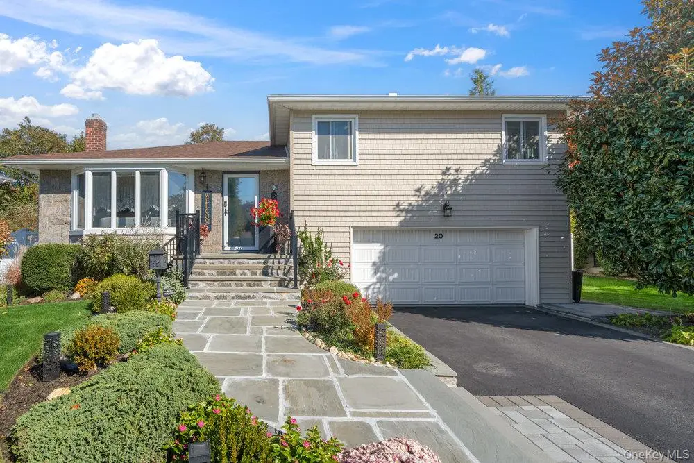 20 Vista Road, Plainview, NY 11803 - #1