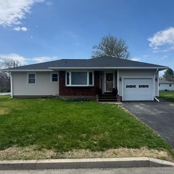 23 Crestwood Avenue, Troy, NY 12180