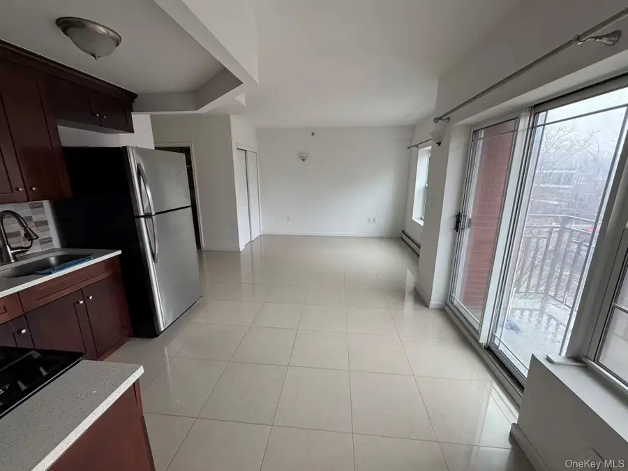 71-66 Parsons Boulevard #3C, Fresh Meadows, NY 11365 - #2