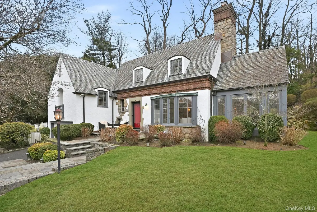 22 Taunton Road, Scarsdale, NY 10583 - #1