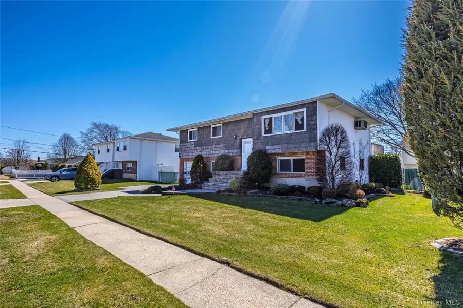37 Evergreen Avenue, Bethpage, NY 11714 - #2