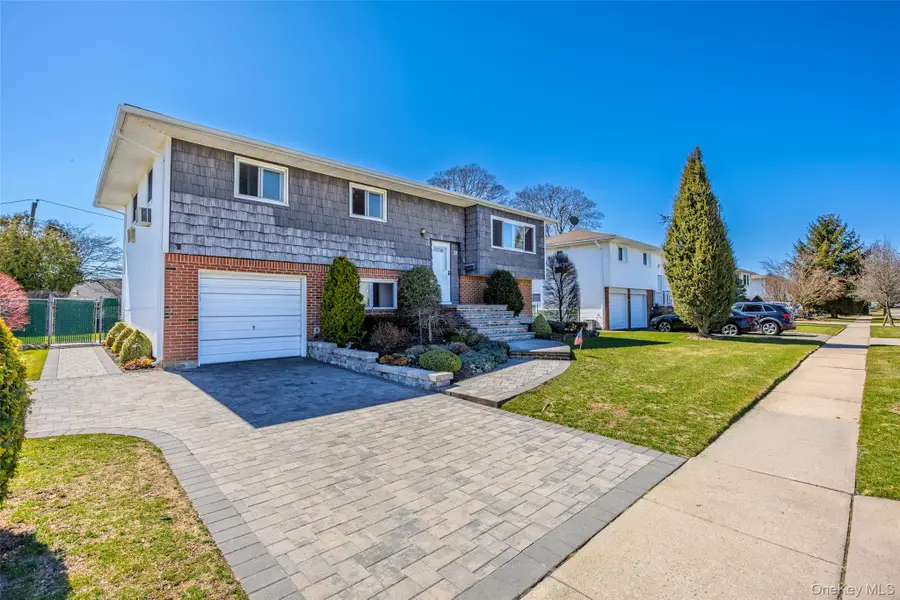 37 Evergreen Avenue, Bethpage, NY 11714 - #3