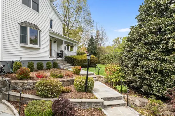 616 Ashford Avenue, Ardsley, NY 10502