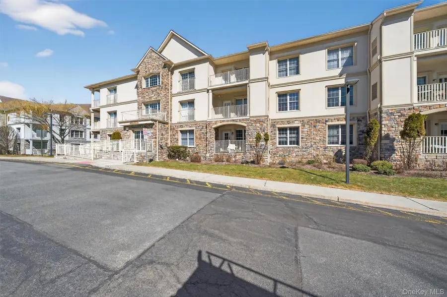 28 N De Baun Avenue #304, Suffern, NY 10901 - #2
