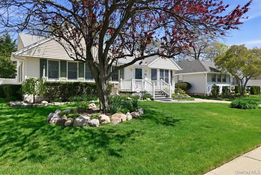 2937 Morgan Drive, Wantagh, NY 11793 - #2