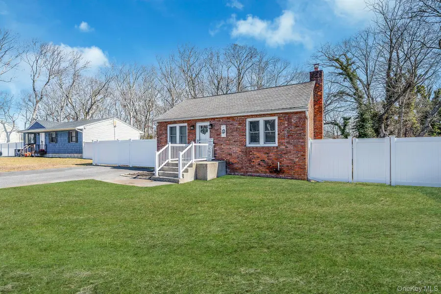 77 Market Street, Mastic Beach, NY 11951 - #2