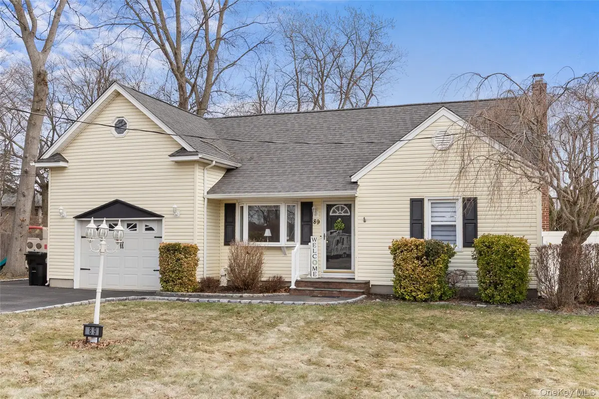 89 Cotter Street, West Islip, NY 11795 - #1