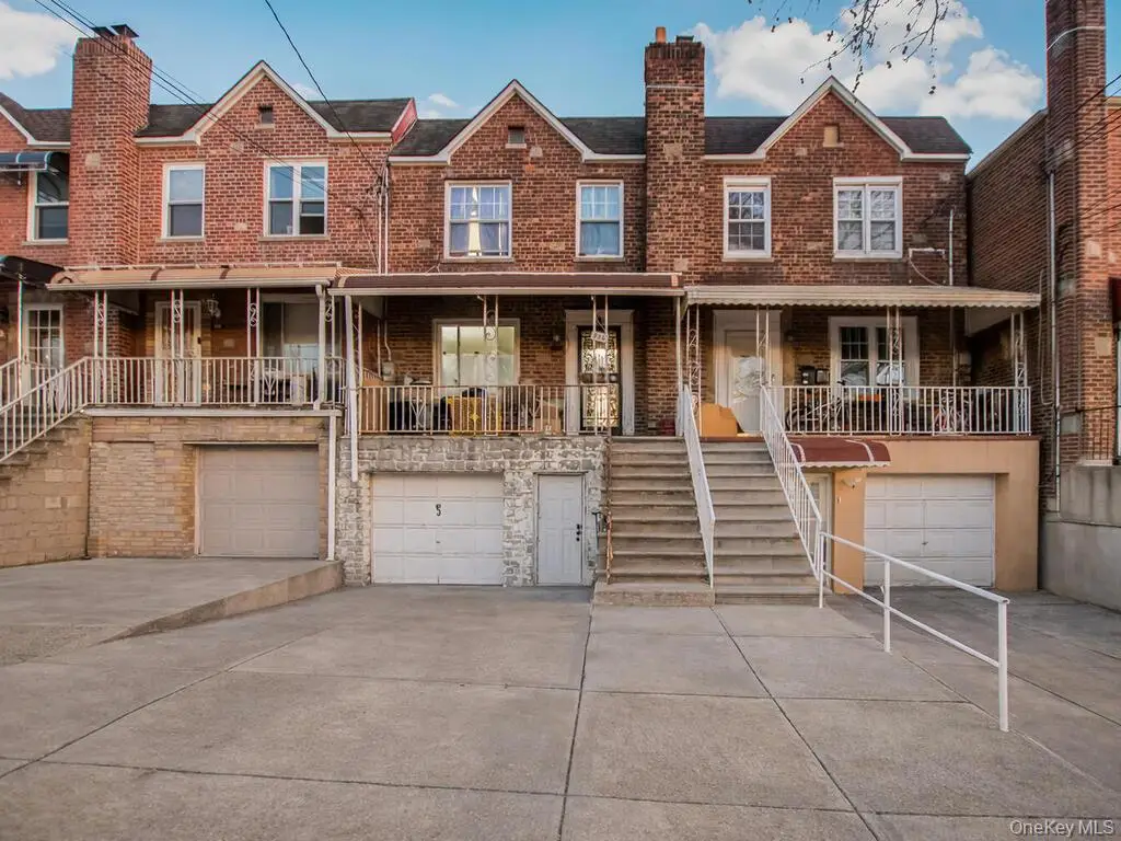 986 Neill Avenue, Bronx, NY 10462 - #1