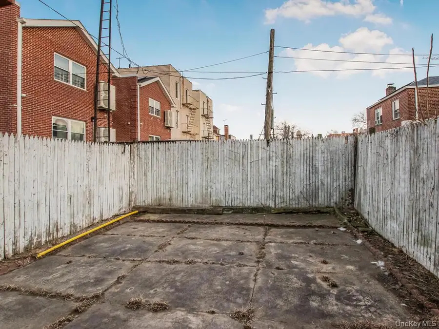 986 Neill Avenue, Bronx, NY 10462 - #3