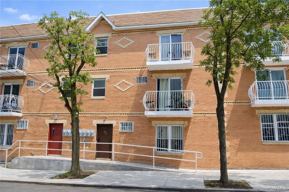 587 E 178th Street, Bronx, NY 10457 - #1