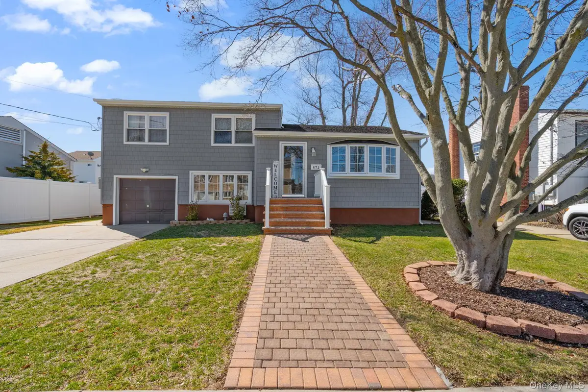 572 S Bayview Avenue, Freeport, NY 11520 - #1