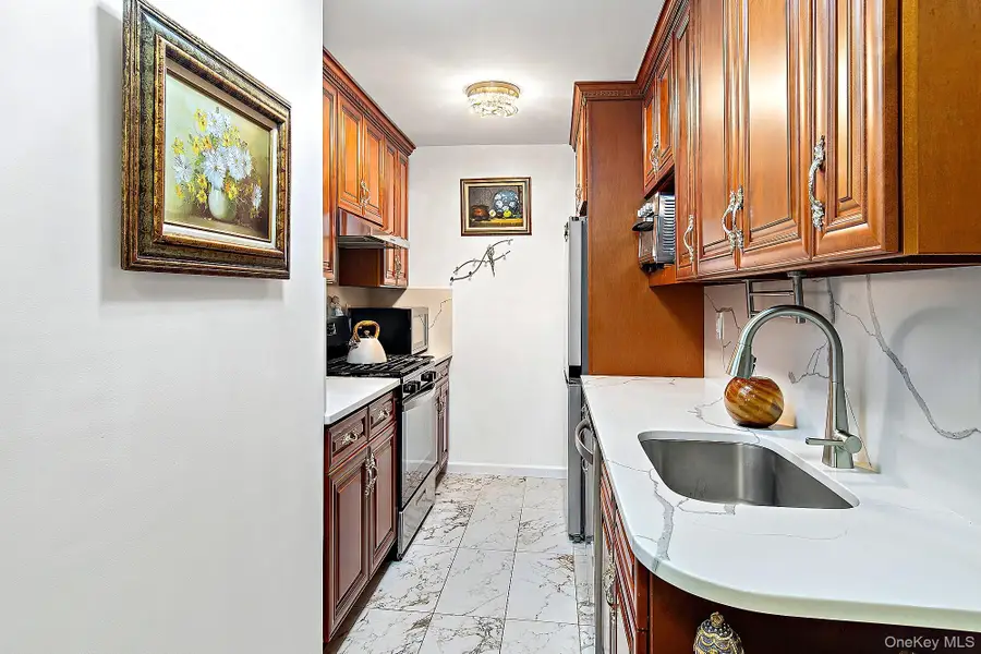 3333 Henry Hudson Parkway W #1G, Bronx, NY 10463 - #2