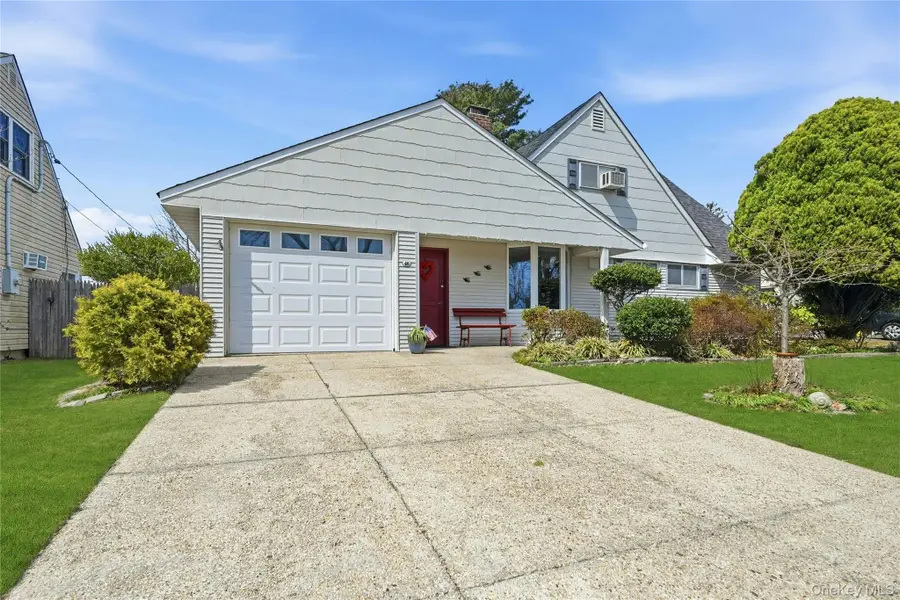 46 Boxwood Lane, Hicksville, NY 11801 - #2