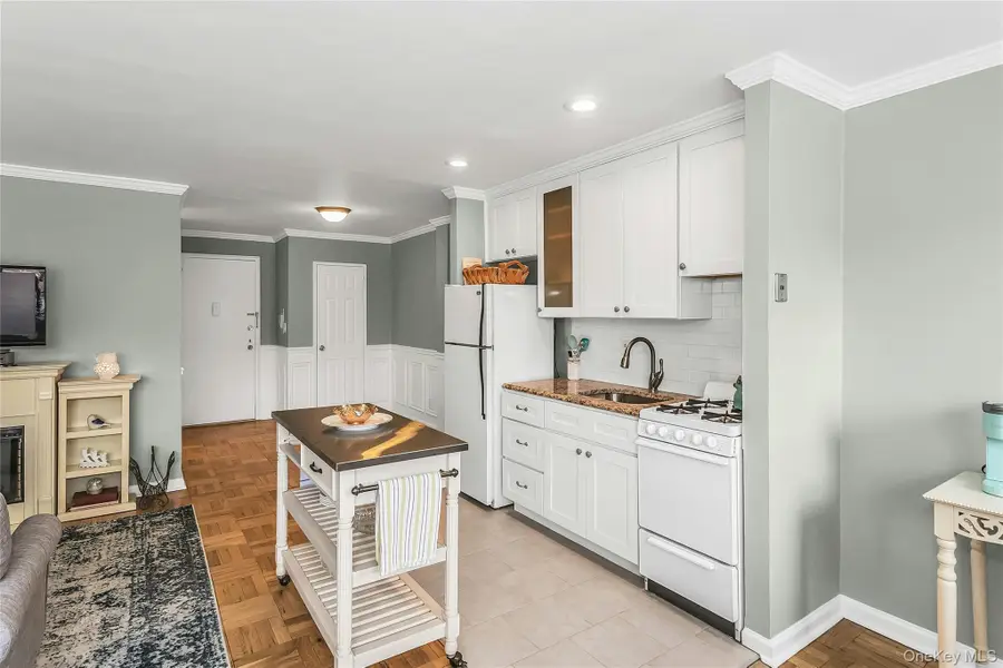 315 Atlantic Avenue #1N, East Rockaway, NY 11518 - #2