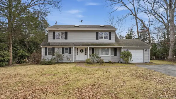 55 Leafy Way, Aquebogue, NY 11931