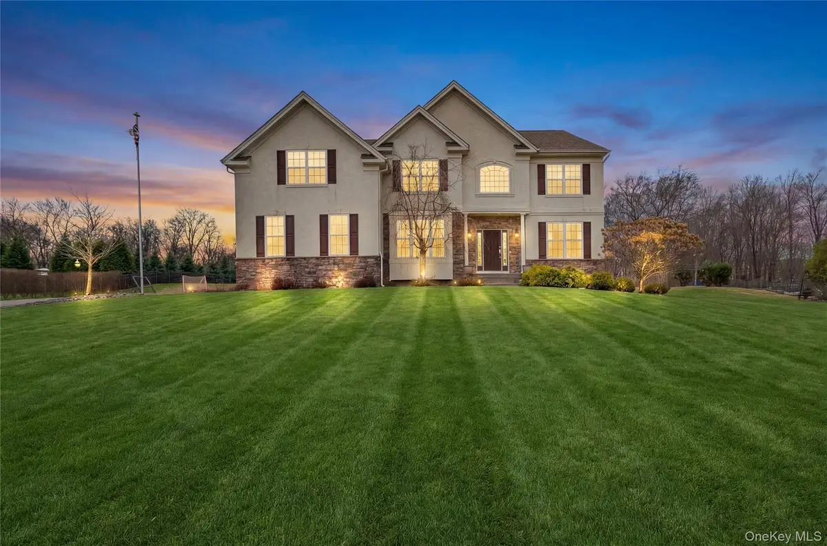 75 Luthien Forest Road, Rock Tavern, NY 12575 - #1