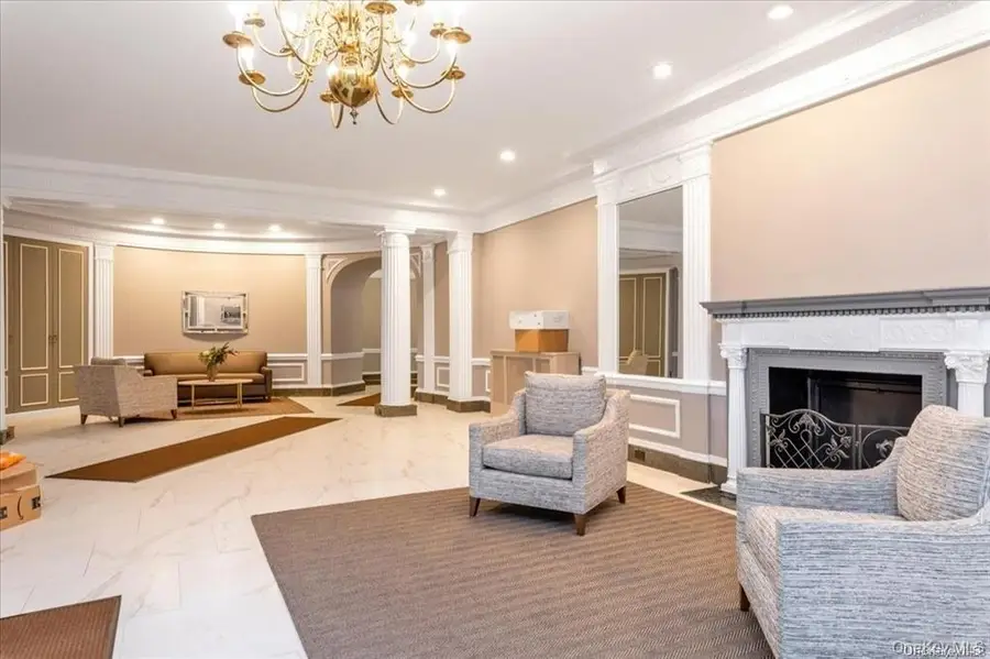 118-11 84th Avenue #301, Kew Gardens, NY 11415 - #3