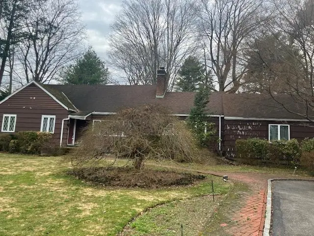 45 Weir Lane, Locust Valley, NY 11560 - #1