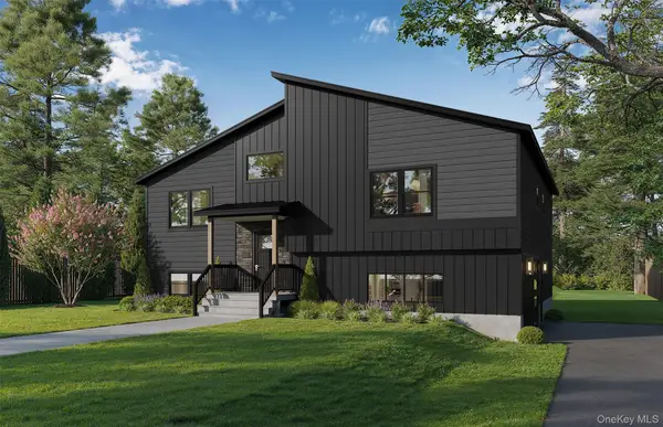 93 York Road S, Bloomingburg, NY 12721