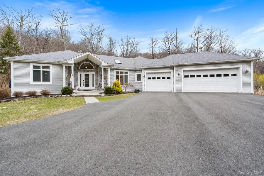 16 Katavolos Drive, Tomkins Cove, NY 10986 - #2