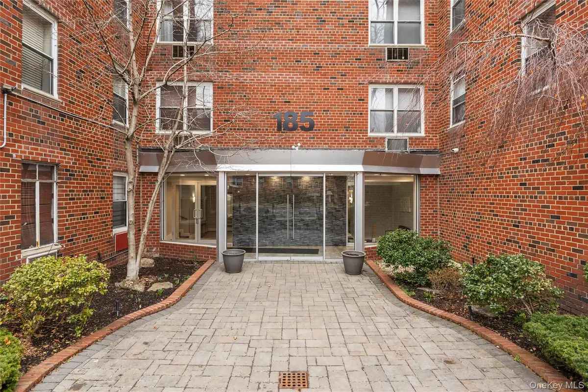 185 South Midddle Neck Road #1P, Great Neck, NY 11021 - #1