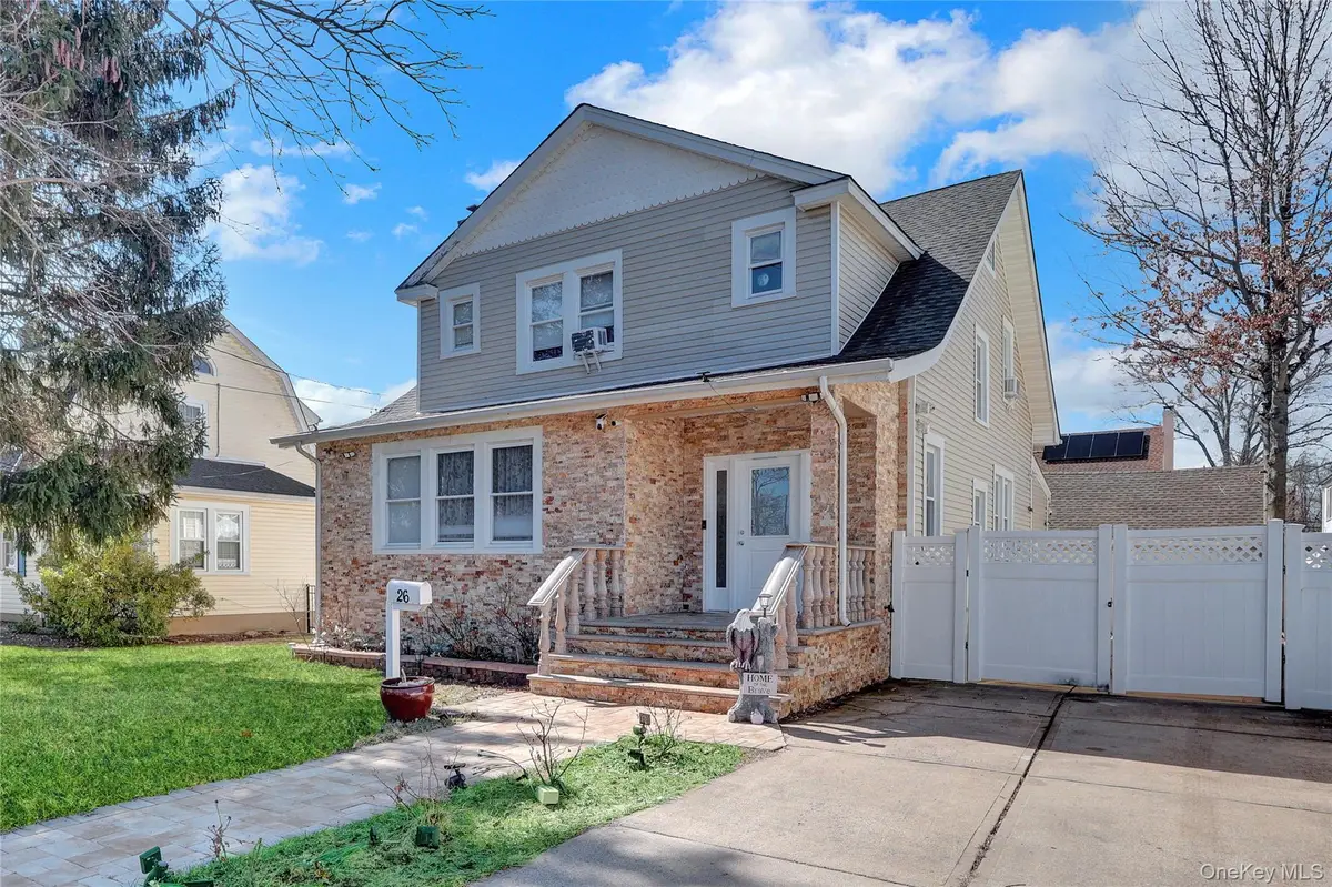 26 Hilbert Street, Hempstead, NY 11550 - #1