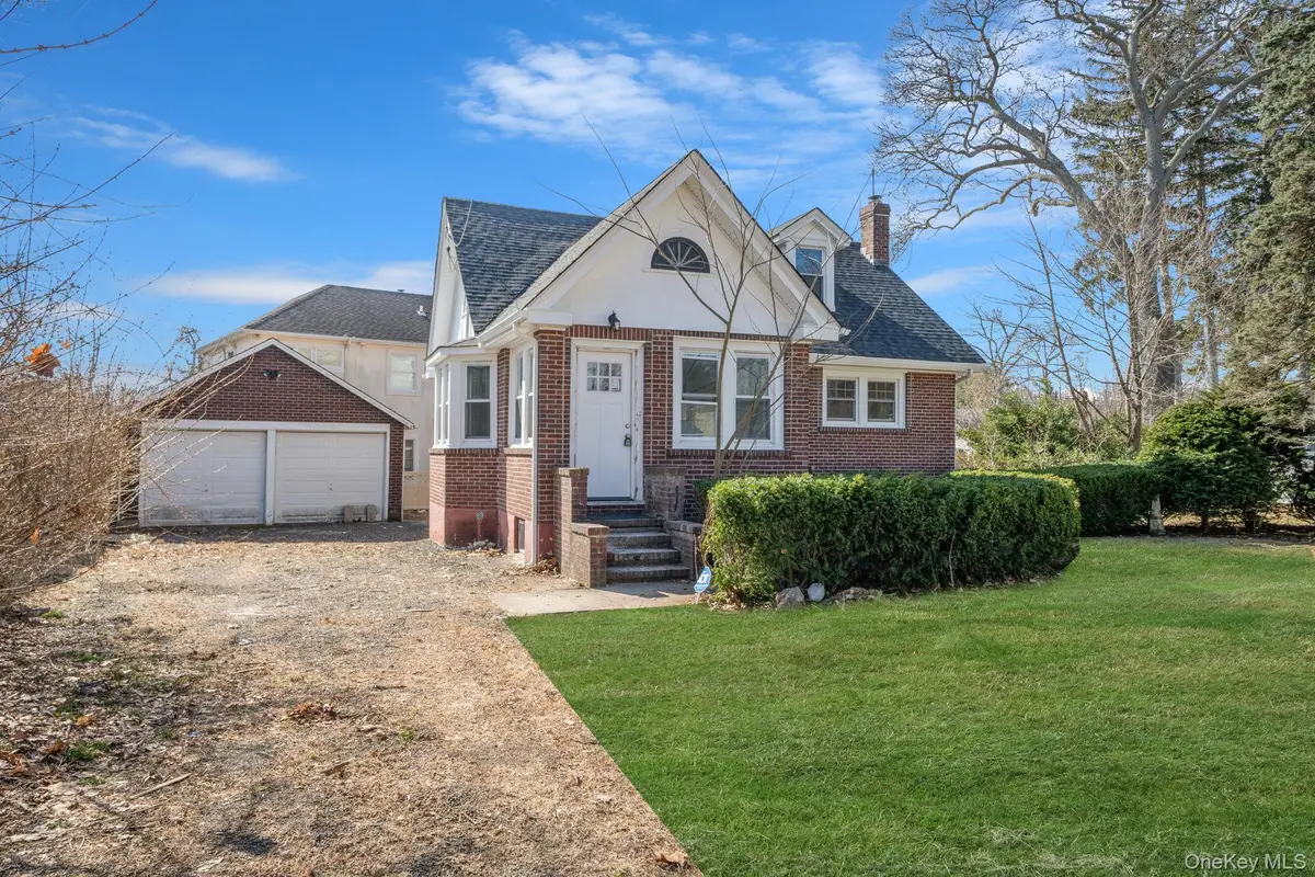 44 Elizabeth Avenue, Smithtown, NY 11787 - #1