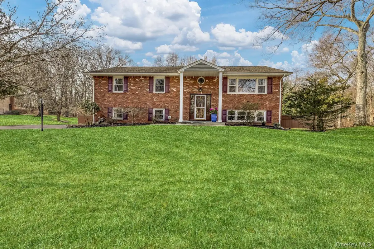 7 E Mayer Drive, Suffern, NY 10901 - #1