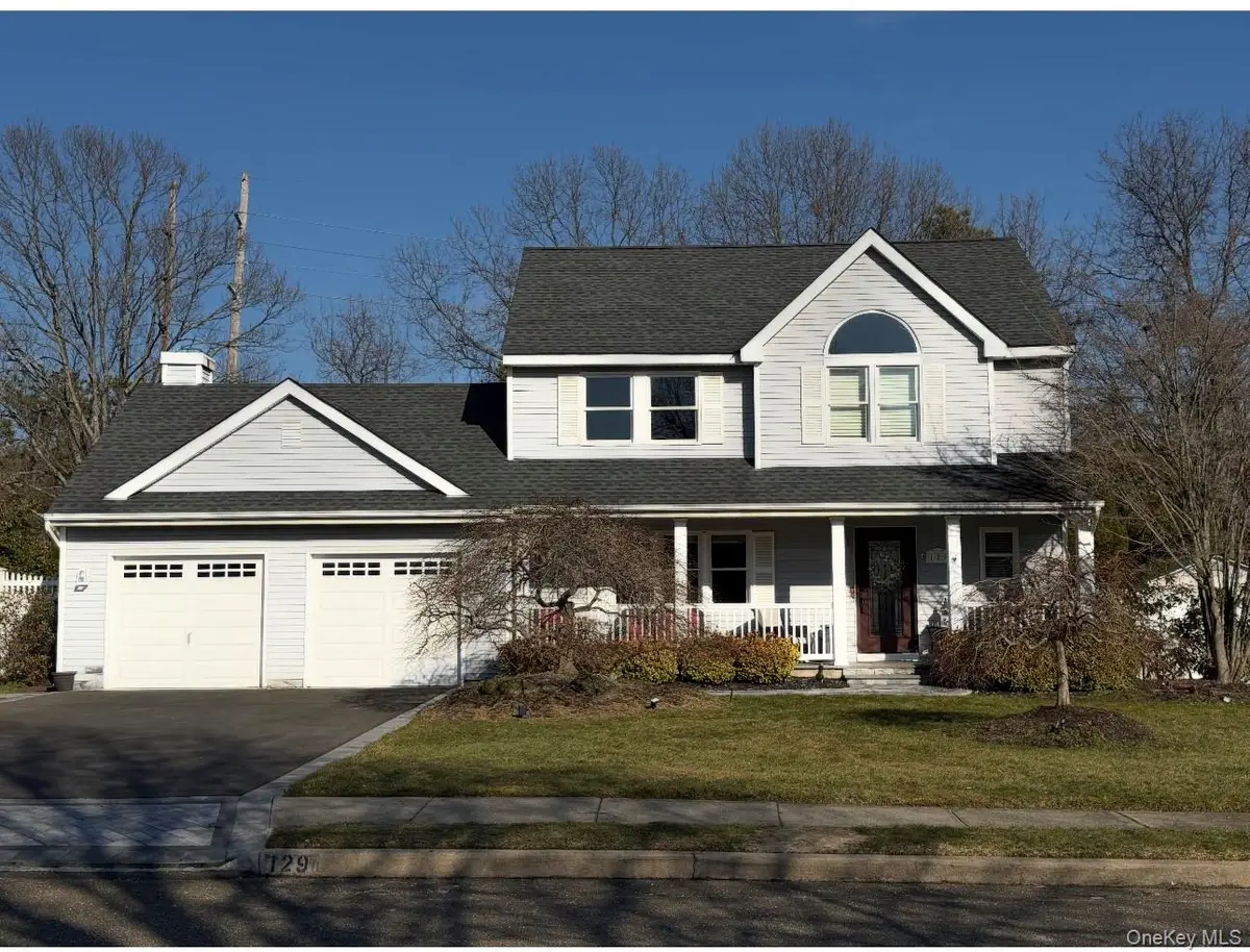 129 Bishop Lane, Holbrook, NY 11741 - #1