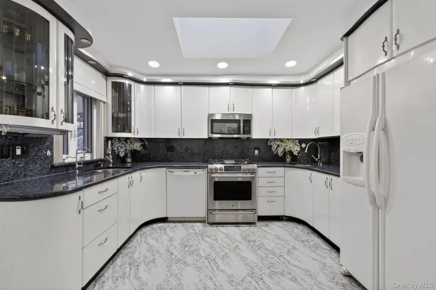 6433 Alderton Street, Rego Park, NY 11374 - #2