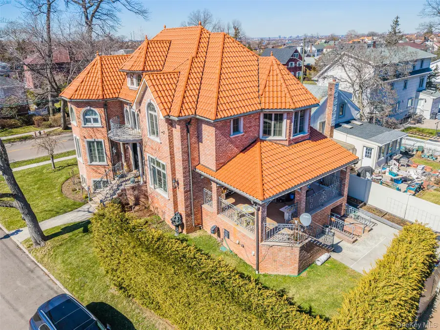 160-03 Cryders Lane, Whitestone, NY 11357 - #3