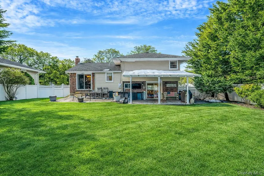 26 Whitebirch Lane, Commack, NY 11725 - #3