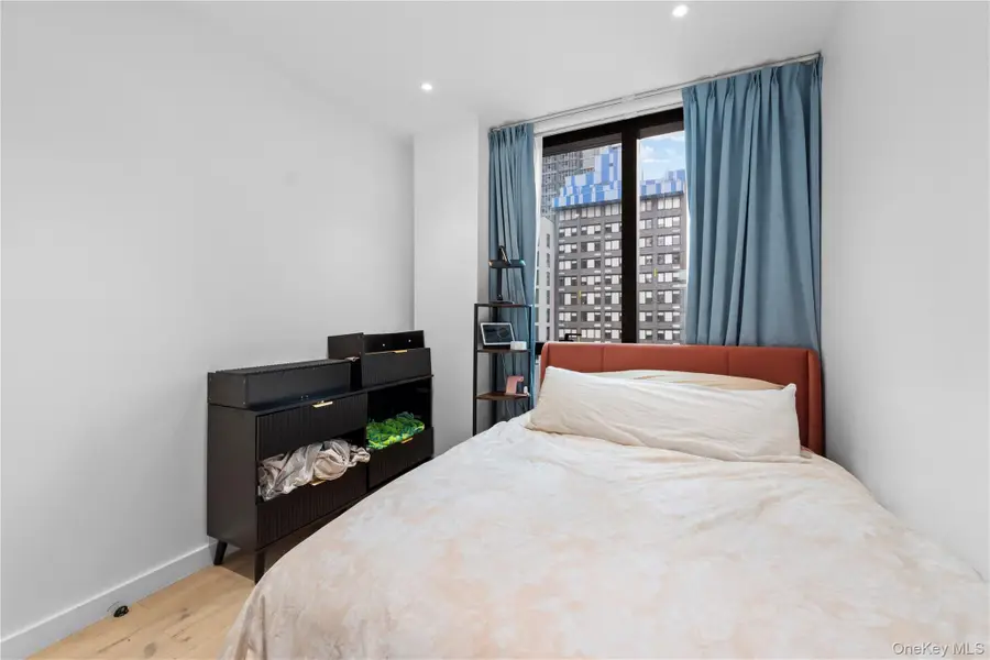 4262 Hunter Street #11A, Long Island City, NY 11101 - #2