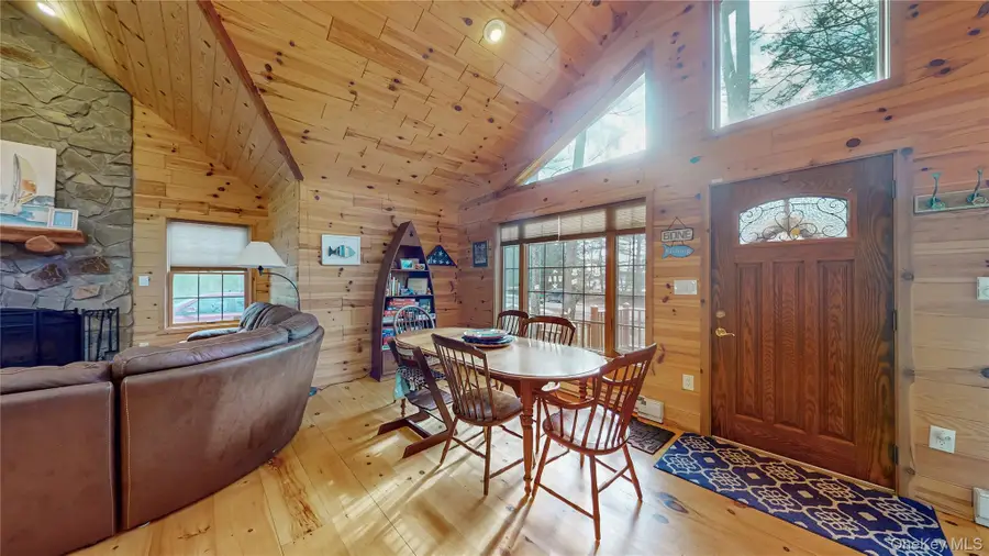 128 Shore Drive N, Wurtsboro, NY 12790 - #3