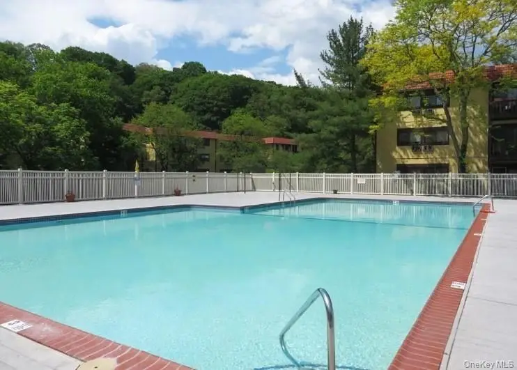 12 Granada Crescent #12-1, White Plains, NY 10603 - #3