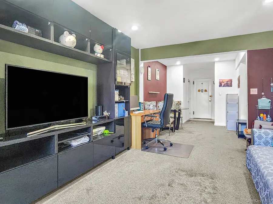 25-18 Union Street #2D, Flushing, NY 11354 - #2