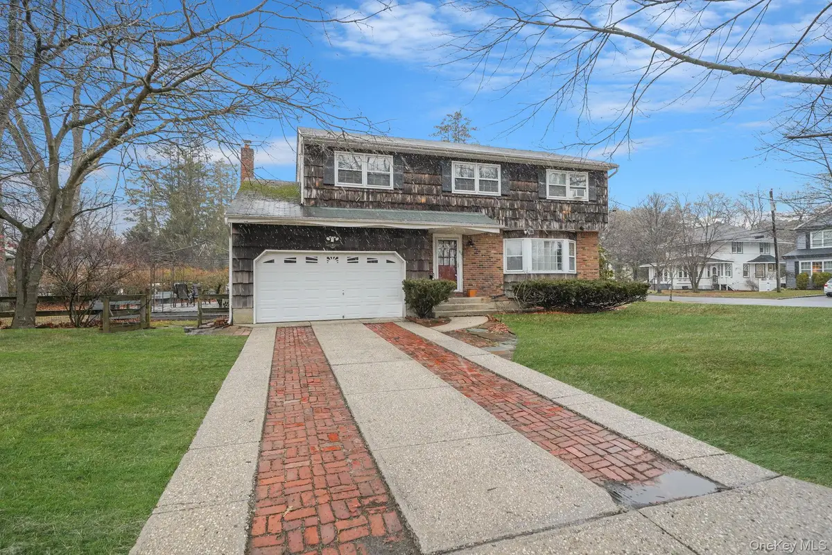 60 Iroquois Drive, Brightwaters, NY 11718 - #1