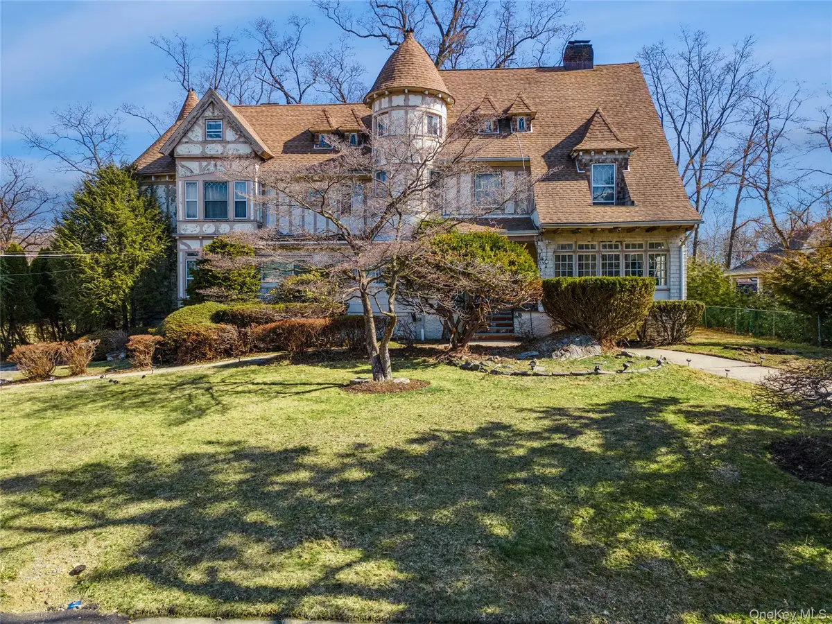 7 The Court, New Rochelle, NY 10801 - #1