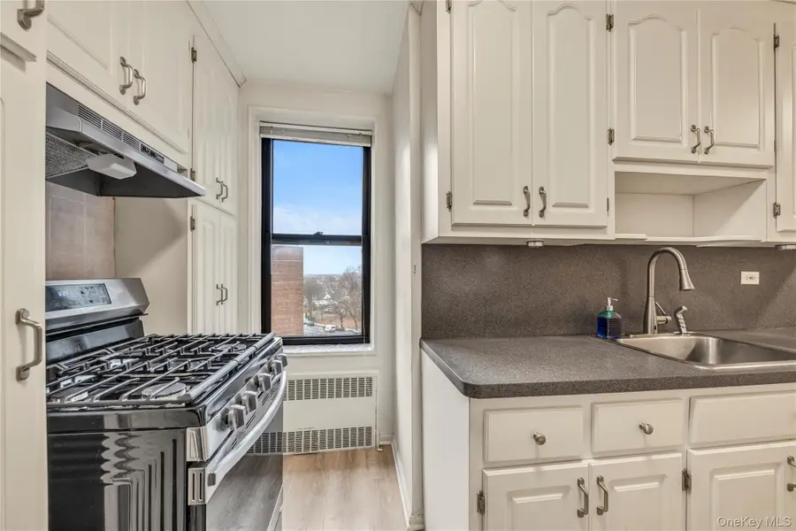 83-75 Woodhaven Boulevard #6U, Woodhaven, NY 11421 - #3