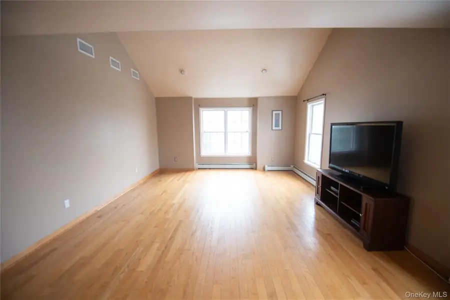 17 Oakley Boulevard, Garnerville, NY 10923 - #3