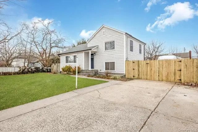 70 E Minerva Road, Lindenhurst, NY 11757 - #1