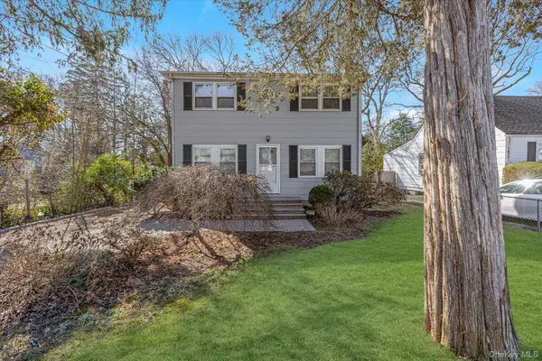 42 E 16th Street, Huntington Station, NY 11746