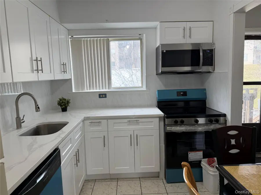 26 Cooper Road #811, Poughkeepsie, NY 12603 - #3