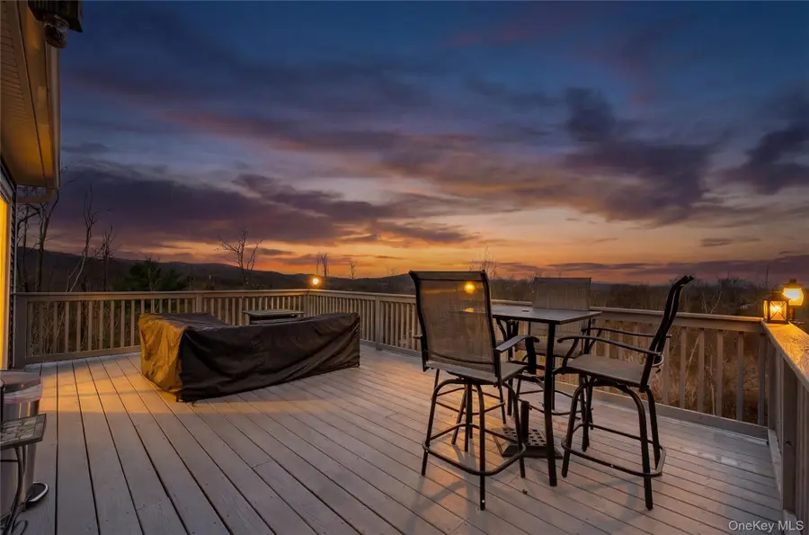 24 Sebastian Court, Hopewell Junction, NY 12533 - #2