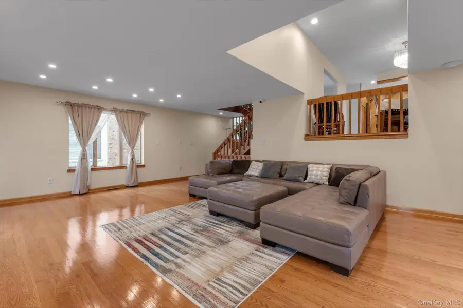 217-63 Corbett Road, Bayside, NY 11361 - #3