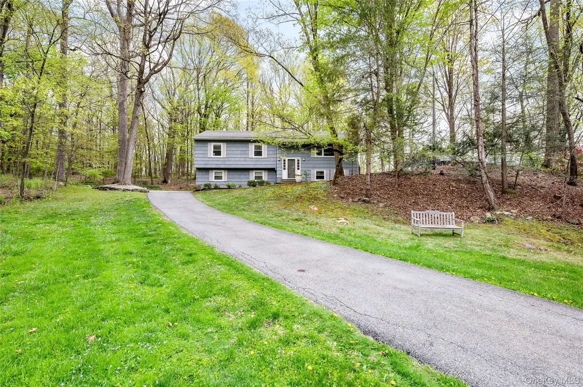 12 Westview Drive, Katonah, NY 10536 - #1