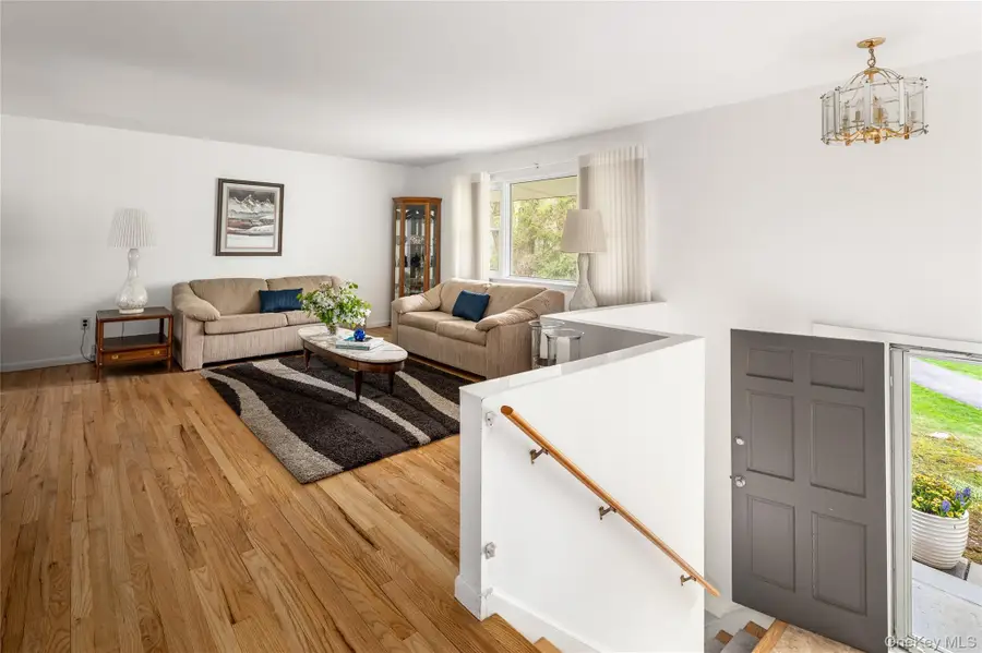 12 Westview Drive, Katonah, NY 10536 - #3