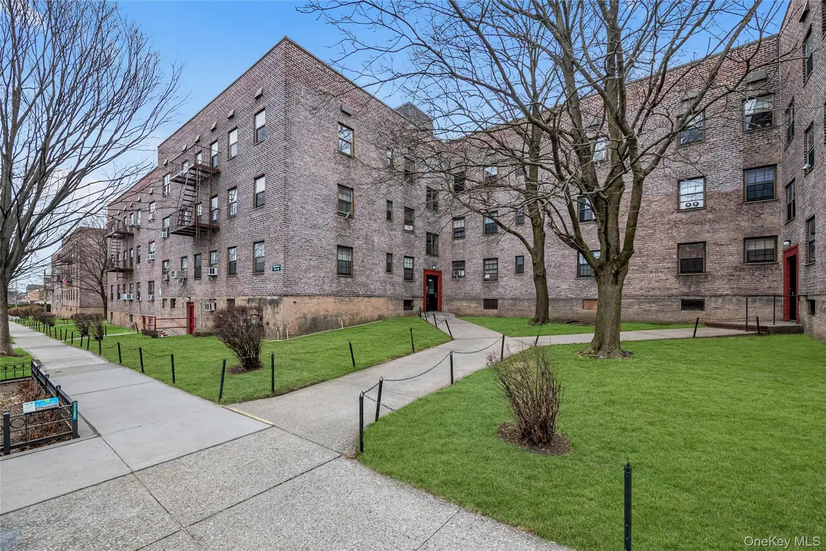 144-22 78th Avenue #3K, Flushing, NY 11367 - #1