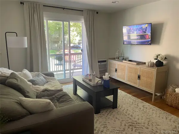 43 Fair Harbor Drive Drive #43 Building 3, Patchogue, NY 11772