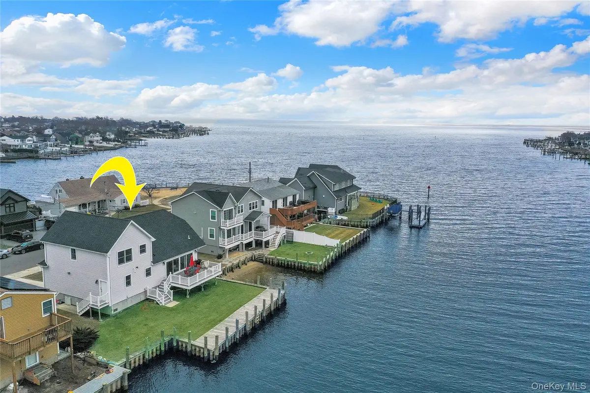 10 Beach Road, Massapequa, NY 11758 - #1